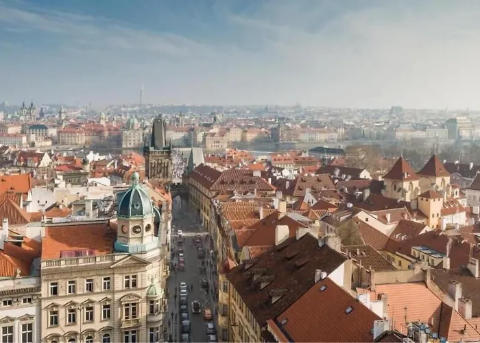 Mostecká 12 3* Praga