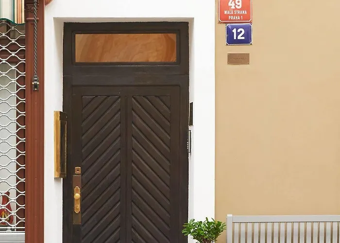 Mostecká 12 Hotel Praga