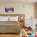 Mostecká 12 Hotel