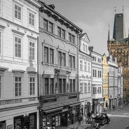 Mostecka 12 Praga