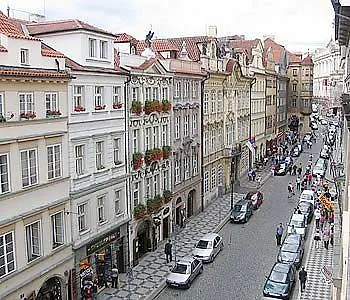 Mostecká 12 3*