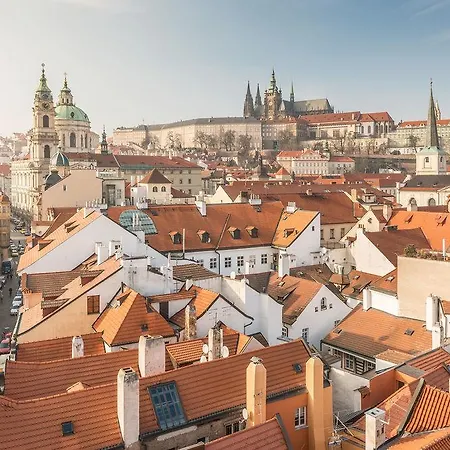 Mostecka 12 3* Prag