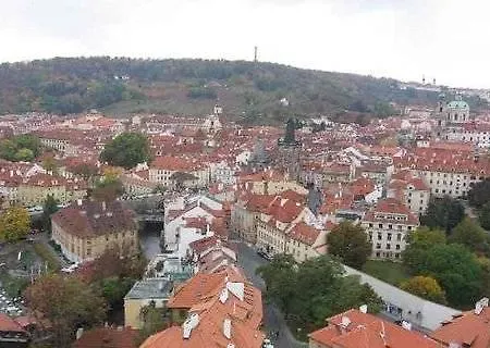 Mostecká 12