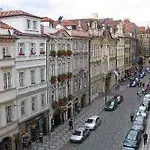 Mostecka 12