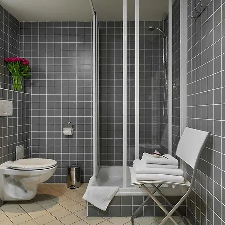 Mostecká 12 Hotel 3*