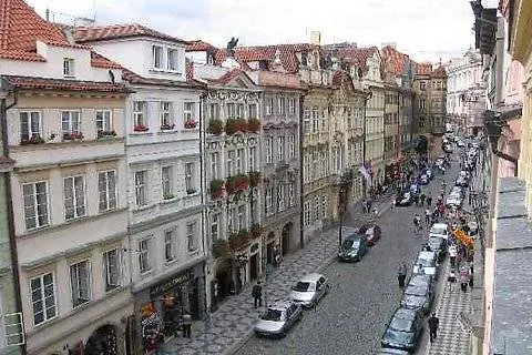 Mostecká 12