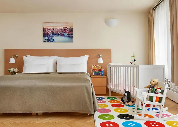 Mostecká 12 Hotel 3*